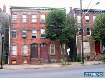 272 Hamilton Ave in Trenton, NJ - Building Photo