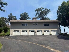 1526 Circle Dr in Guntersville, AL - Building Photo - Building Photo