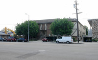 Burbank Garden Apartments in Sherman Oaks, CA - Building Photo - Building Photo