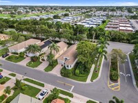 7004 Cataluna Cir in Delray Beach, FL - Foto de edificio - Building Photo