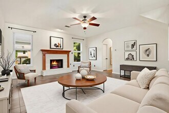 2100 Hilton Head Dr in Round Rock, TX - Building Photo - Building Photo