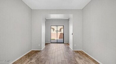 10296 W Sands Dr in Peoria, AZ - Building Photo - Building Photo