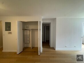 East 39th Street in New York, NY - Building Photo - Building Photo