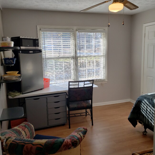 1550 Buford Hwy in Buford, GA - Building Photo - Building Photo