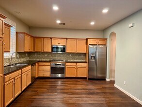 3518 Integrity Way in Clovis, CA - Building Photo - Building Photo