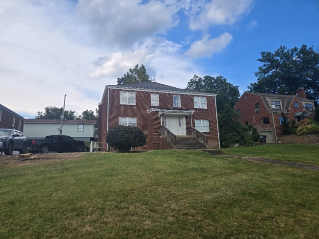 1030 Watauga St