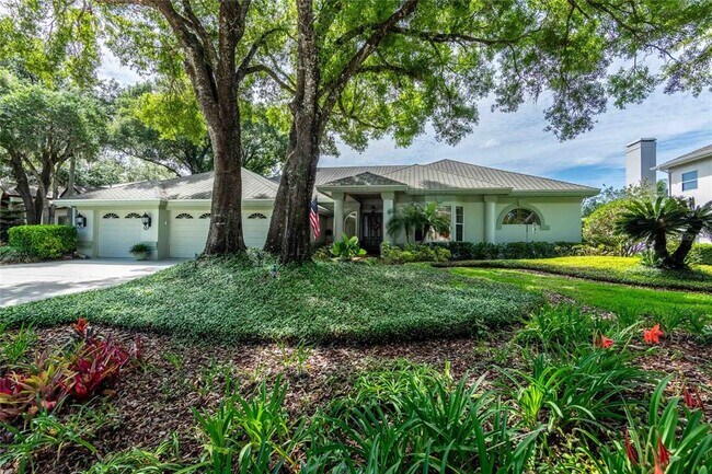 6605 Stonington Dr N in Tampa, FL - Building Photo - Building Photo