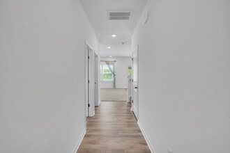 1224 Maxwell Ct in Dallas, NC - Building Photo - Building Photo