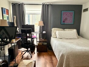 70 W Huron St in Chicago, IL - Building Photo - Building Photo