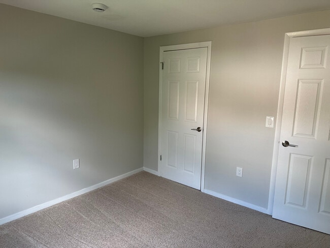 9521 Ashbridge Ct in Burke, VA - Building Photo - Building Photo