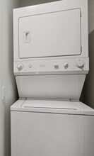 400 N La Salle Dr, Unit 3909 in Chicago, IL - Building Photo - Building Photo