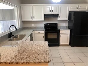 333 Beatty Dr in Grand Prairie, TX - Building Photo - Building Photo