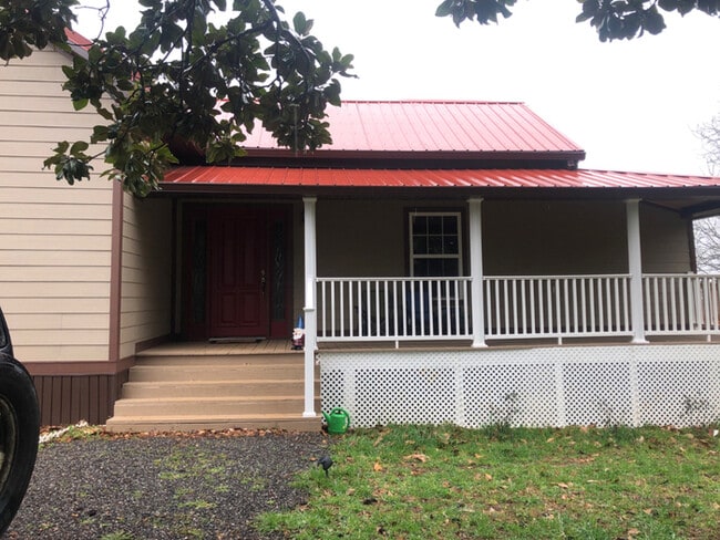 123 N Norris Dr in Norris, SC - Building Photo - Building Photo