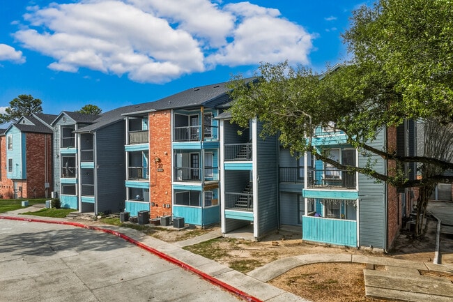 Canfield Lakes in Houston, TX - Building Photo - Building Photo