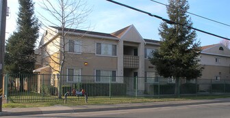 3257 Norwood Ave Apartments