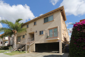 1518 S Centinela Ave in Los Angeles, CA - Building Photo - Building Photo