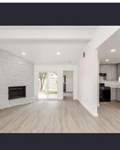3410 Lynridge Dr in Austin, TX - Building Photo - Building Photo