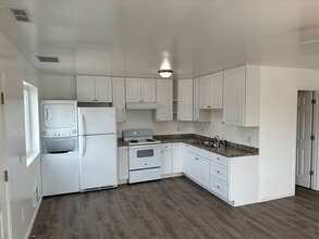 5346 Amberview Ln in Klamath Falls, OR - Building Photo - Building Photo