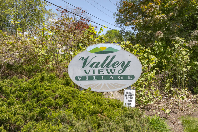 Valley View Village in Naugatuck, CT - Building Photo - Building Photo