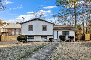 624 Cresap Cir NE in Birmingham, AL - Building Photo