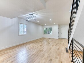 3050 W 32nd Ave in Denver, CO - Foto de edificio - Building Photo