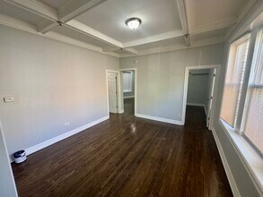 1651 S Drake Ave in Chicago, IL - Building Photo - Building Photo