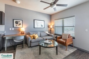 650 S Main St in Fort Worth, TX - Building Photo