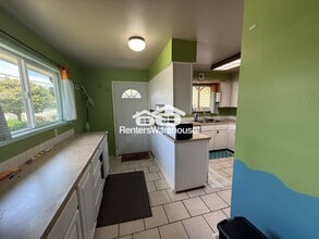 1315 H St SE in Auburn, WA - Building Photo - Building Photo