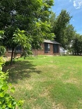 200 Marquette Ave in Azle, TX - Building Photo - Building Photo