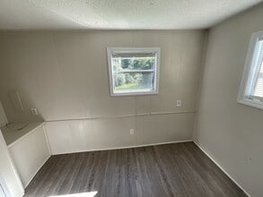 141 Denise Dr in Jacksonville, NC - Building Photo - Building Photo