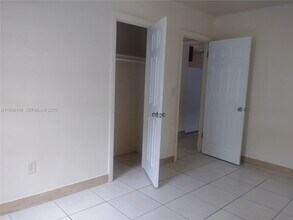 1541 NE 131st Ln in North Miami, FL - Foto de edificio - Building Photo