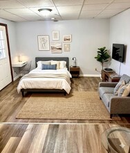 646 Main Rd N in Hampden, ME - Foto de edificio - Building Photo