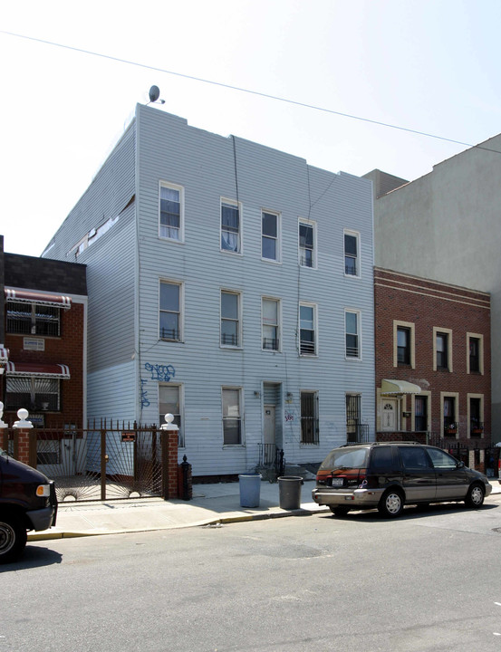 1012 Willoughby Avenue in Brooklyn, NY - Building Photo