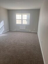 101 Sylvan Ave in Miller Place, NY - Building Photo - Building Photo