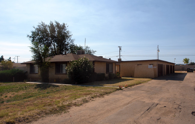 15957 Tokay St in Victorville, CA - Building Photo - Building Photo