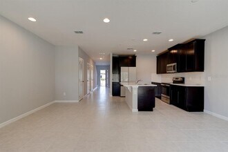 263 Cape Honeysuckle Pl in Sanford, FL - Building Photo - Building Photo