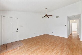 7601 Woodstone Cove in Austin, TX - Building Photo - Building Photo