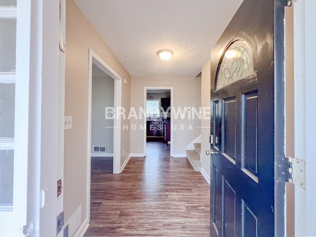 1481 Smokehouse Ln in Stone Mountain, GA - Building Photo - Building Photo