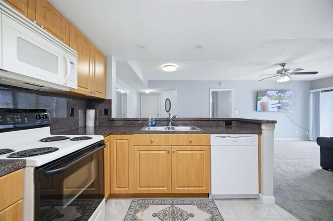 9244 W Atlantic Blvd, Unit 1214 in Coral Springs, FL - Foto de edificio - Building Photo