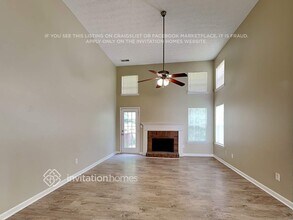 5213 Summer Brooke Ct in Union City, GA - Building Photo - Building Photo