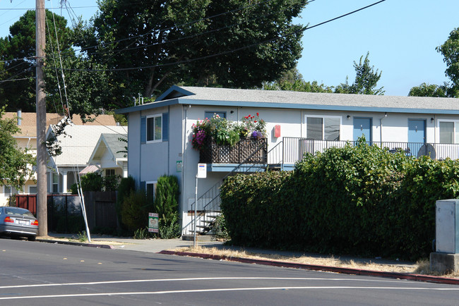 123 N Delaware St in San Mateo, CA - Building Photo - Building Photo