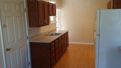 733 Santa Rosa St in Sunnyvale, CA - Building Photo - Building Photo