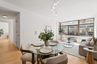 10 Regent St in Jersey City, NJ - Building Photo