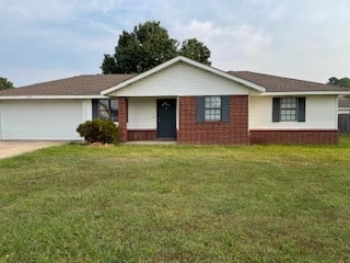 property at 805 Baywood Dr
