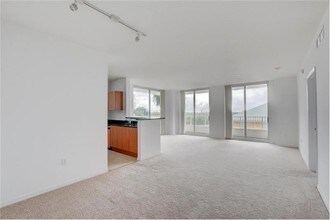 625 Casa Loma Blvd-Unit -401 in Boynton Beach, FL - Building Photo - Building Photo