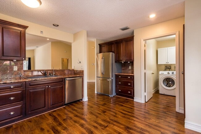 8889 Odell Dr in Boynton Beach, FL - Building Photo - Building Photo