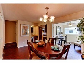 3846 La Jolla Village Dr in San Diego, CA - Building Photo - Building Photo