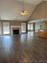 2206 West 120th Ct S in Jenks, OK - Building Photo - Building Photo