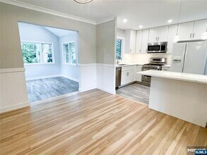 319 Mastin Pl in Ridgewood, NJ - Building Photo - Building Photo