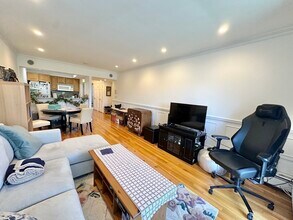 231 Coolidge Ave in Watertown, MA - Building Photo - Building Photo